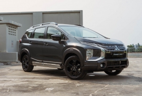 xpander cross rocford black edition
